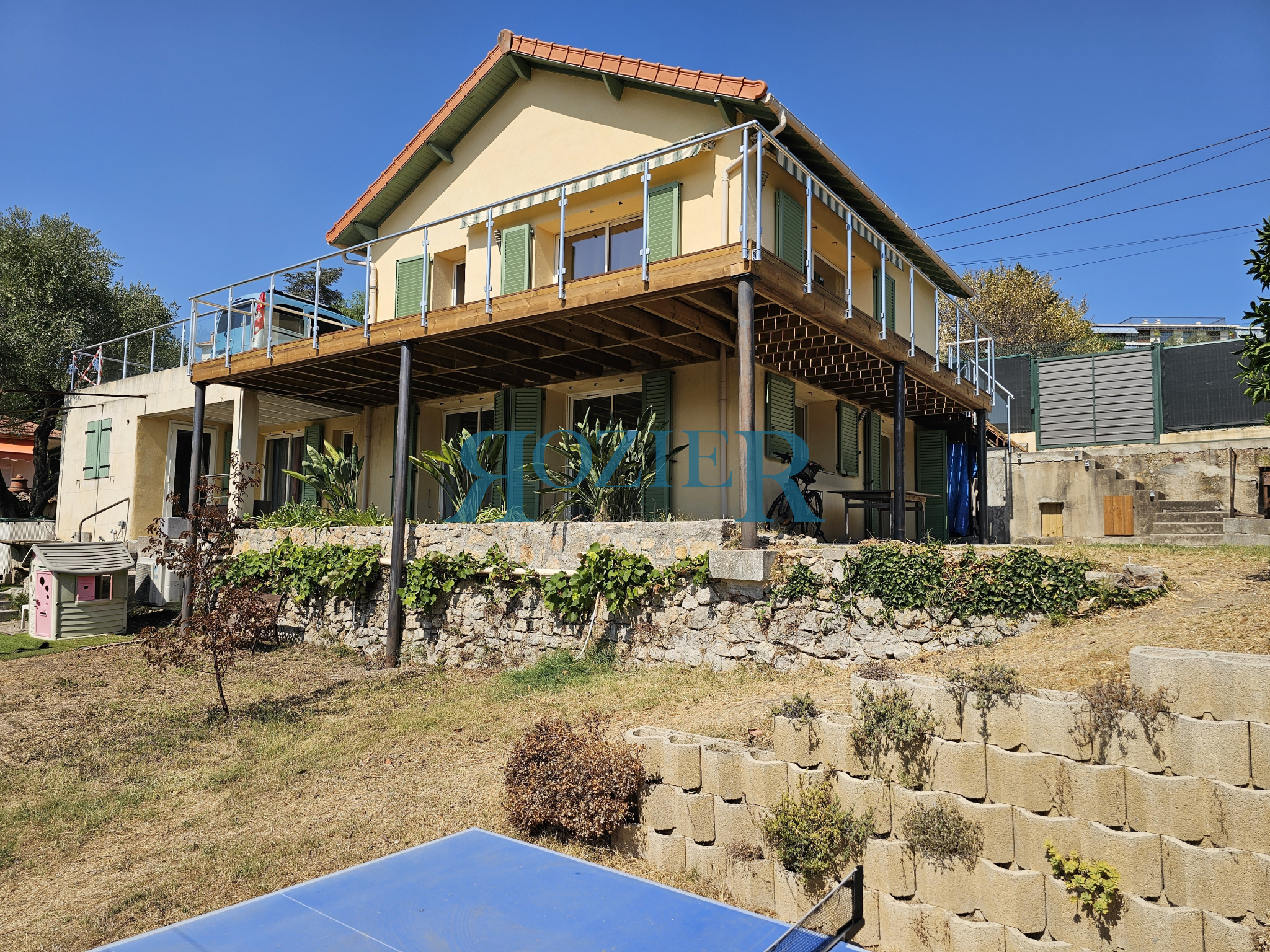 A VENDRE LE CANNET MAISON 110m2 4 chambres sur 850 m2 de ter